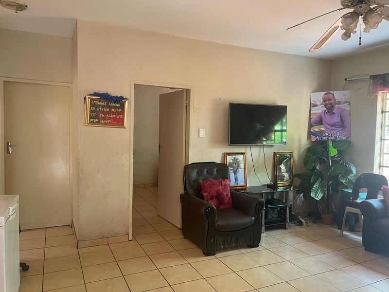 Apartment For Sale In Rustenburg - Photo 5