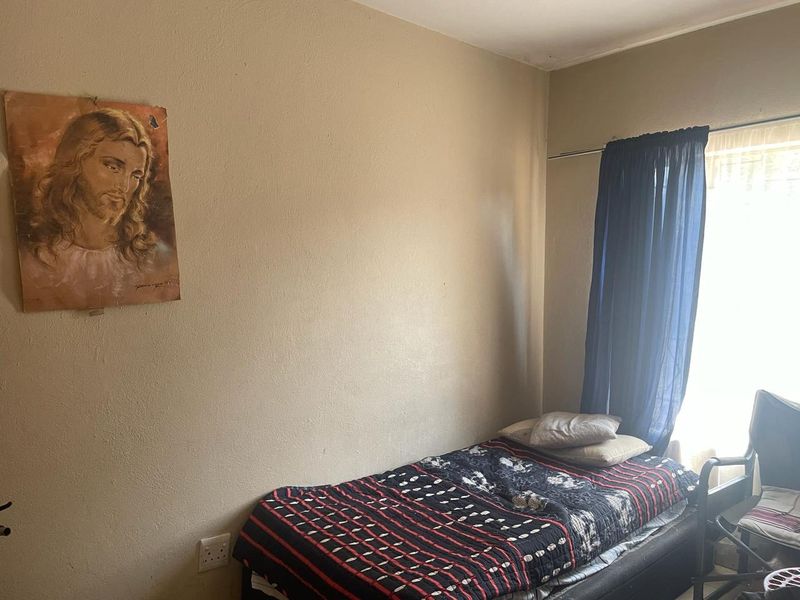 Apartment For Sale In Rustenburg - Photo 10