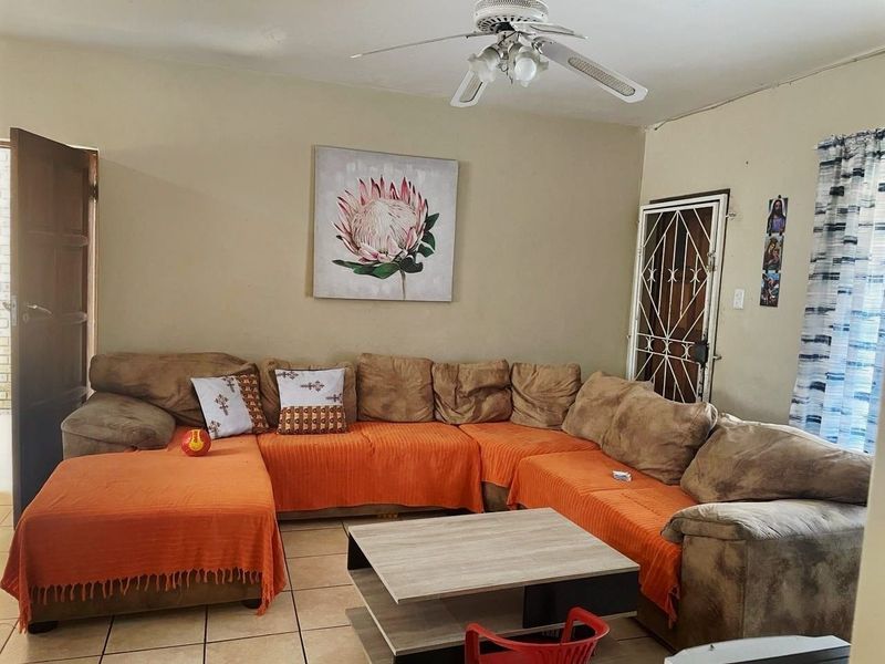 Apartment For Sale In Rustenburg - Photo 8