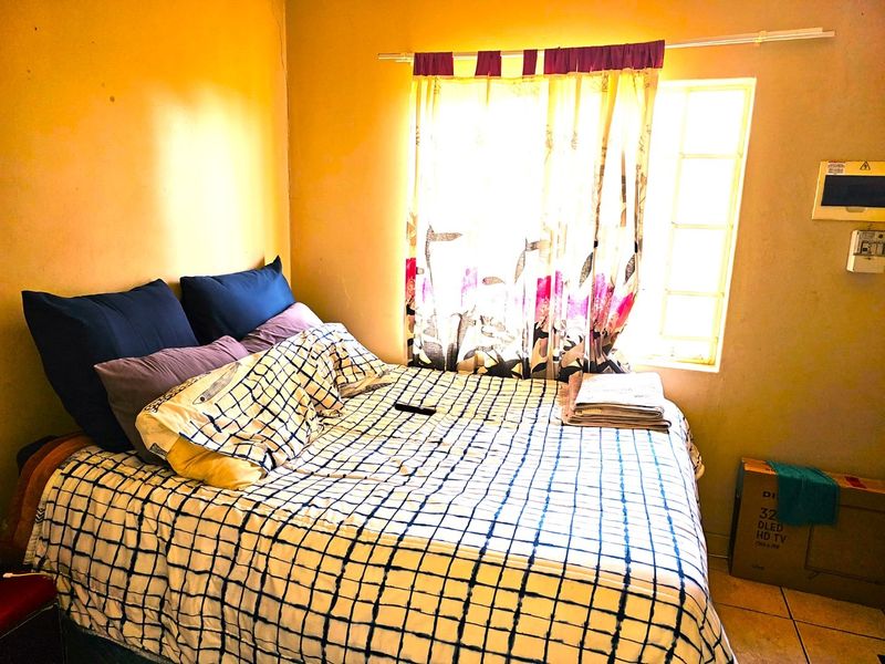 Apartment For Sale In Rustenburg - Photo 8