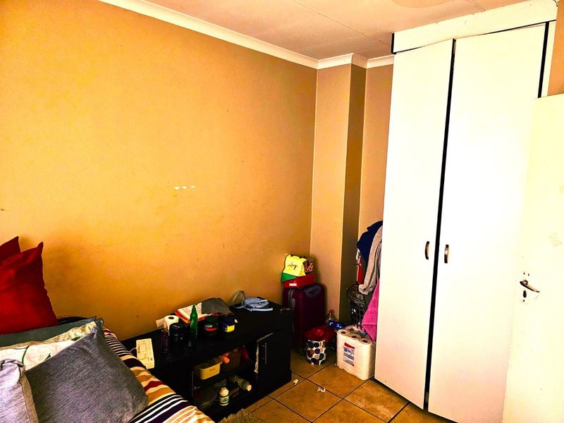 Apartment For Sale In Rustenburg - Photo 7