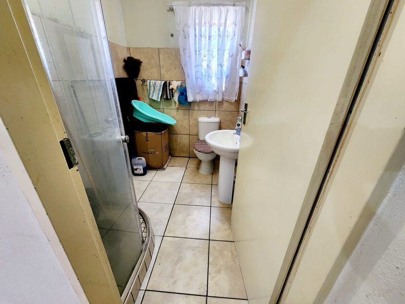 Apartment For Sale In Rustenburg - Photo 10