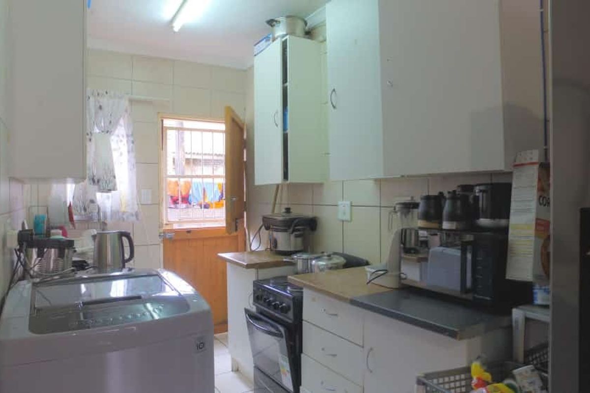 Apartment For Sale In Rustenburg - Photo 5