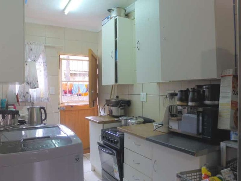 Apartment For Sale In Rustenburg - Photo 5