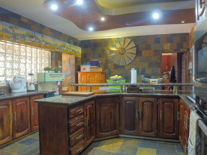 House For Sale In Rustenburg - Photo 9