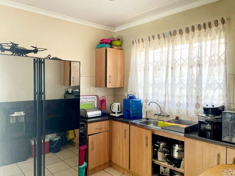 House For Sale In Rustenburg - Photo 2