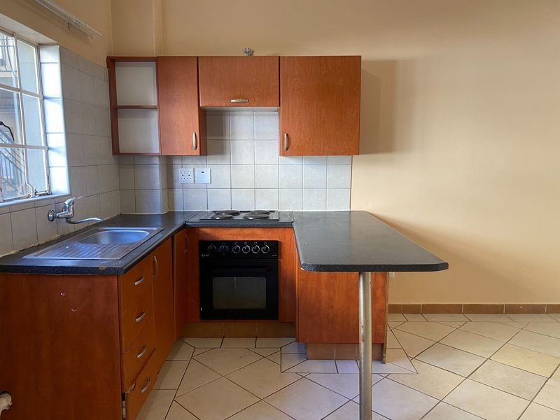 Apartment For Sale In Rustenburg - Photo 3