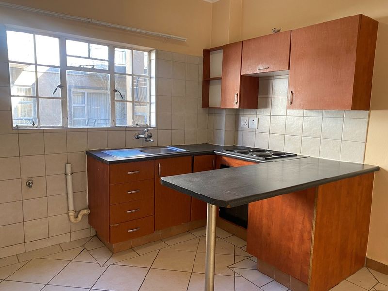 Apartment For Sale In Rustenburg - Photo 4