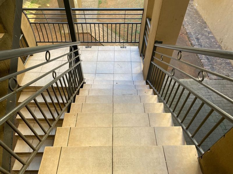 Apartment For Sale In Rustenburg - Photo 8