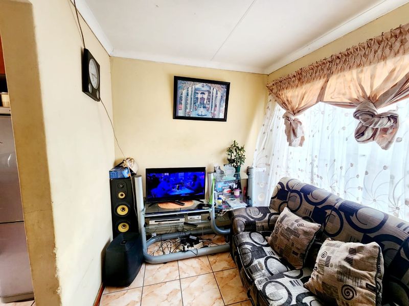 House For Sale In Rustenburg - Photo 8