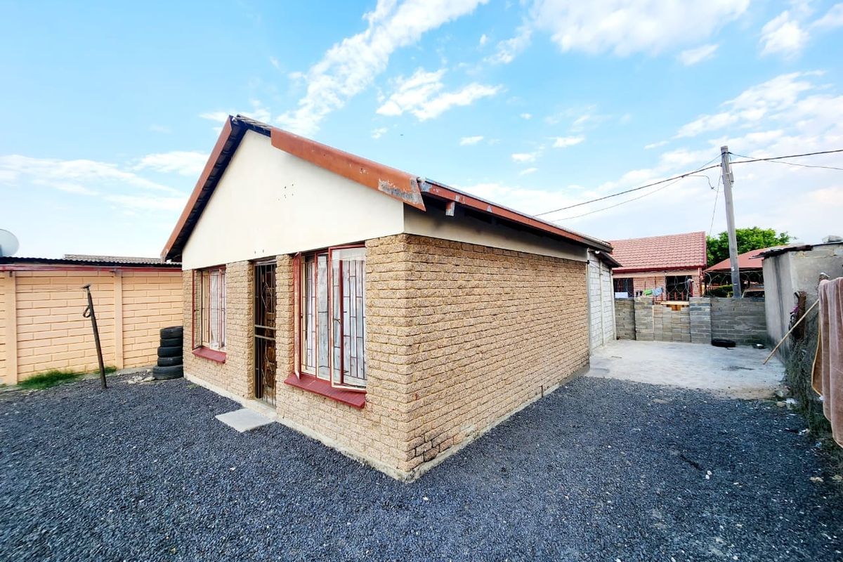 House For Sale In Rustenburg - Photo 3