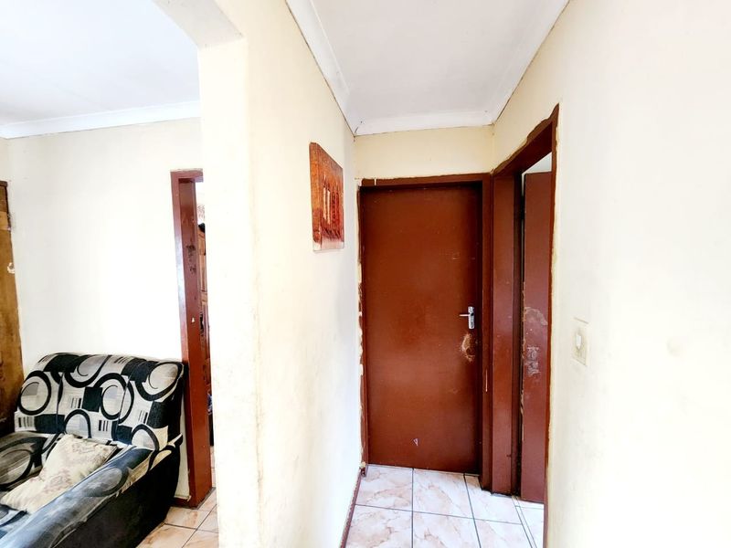 House For Sale In Rustenburg - Photo 9