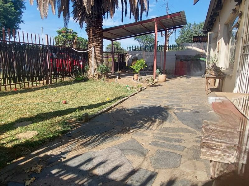 House For Sale In Rustenburg - Photo 2