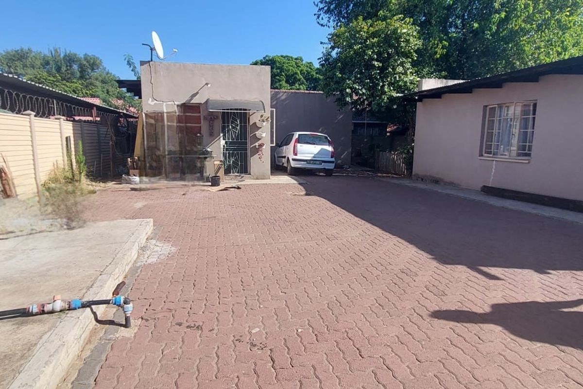 House For Sale In Rustenburg - Photo 3