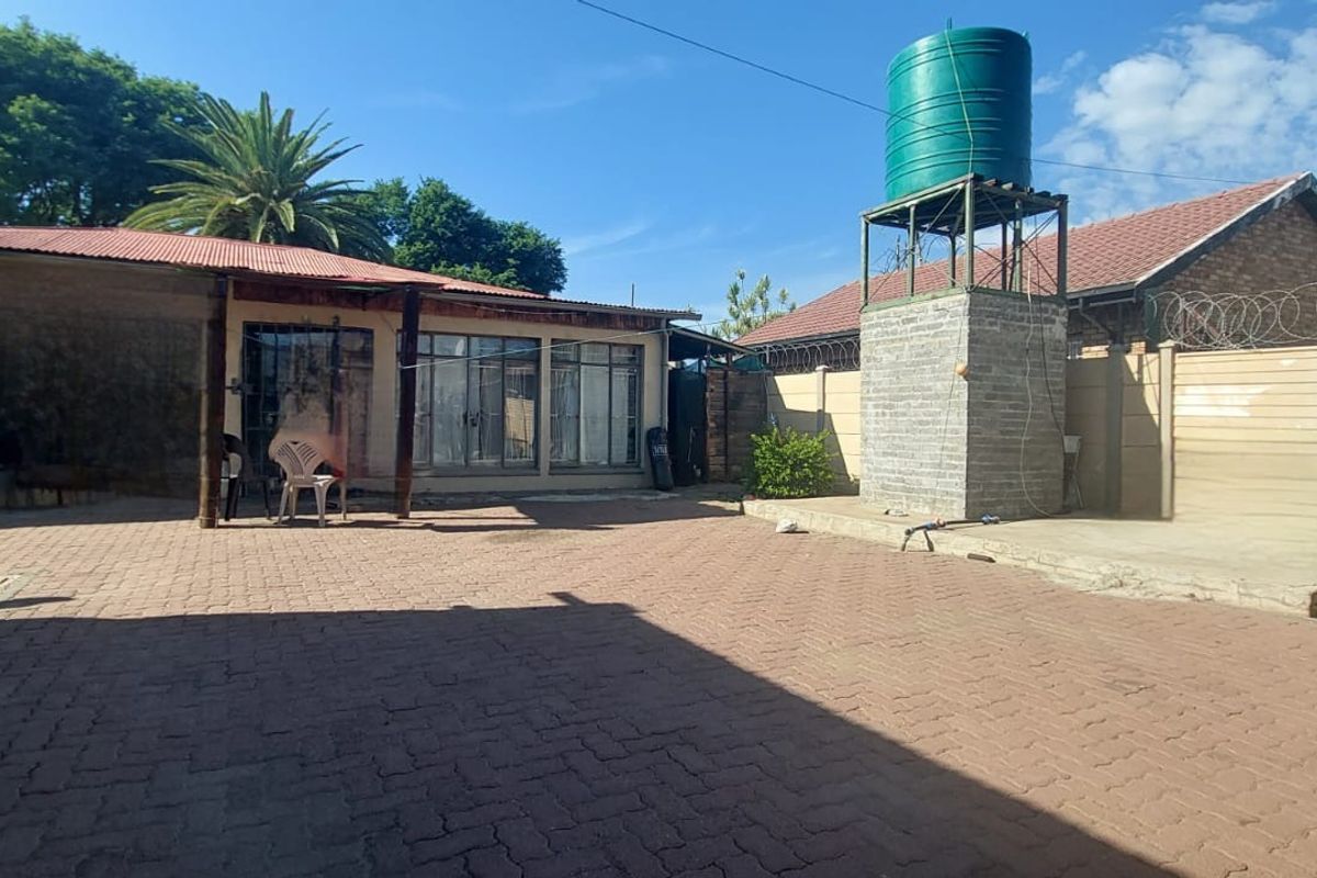 House For Sale In Rustenburg - Photo 4