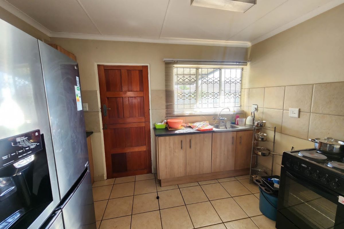 House For Sale In Rustenburg - Photo 2