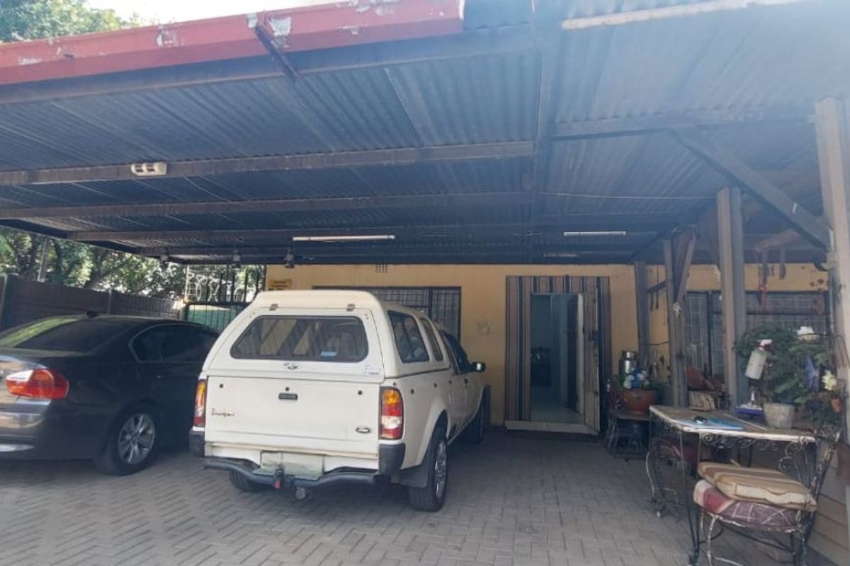 House For Sale In Rustenburg - Photo 2