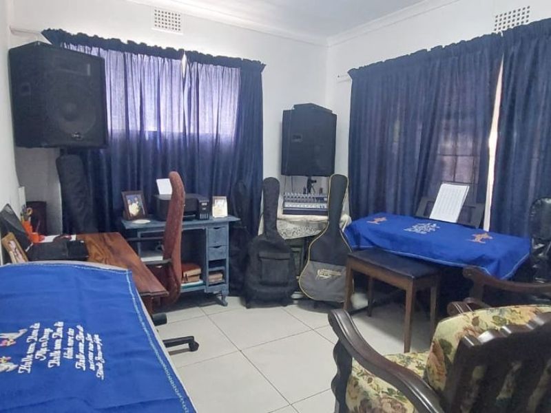 House For Sale In Rustenburg - Photo 5