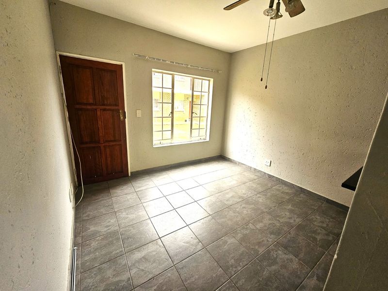 Apartment For Sale In Rustenburg - Photo 6