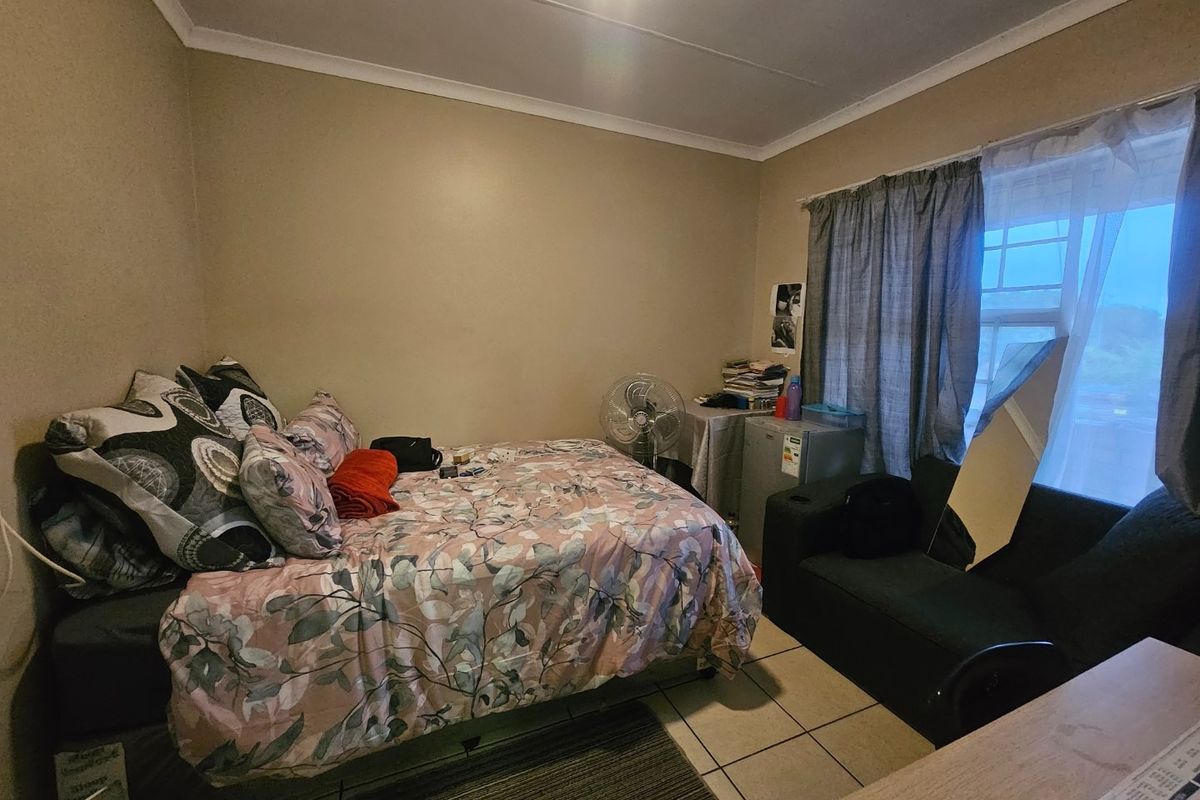 Apartment For Sale In Rustenburg - Photo 5