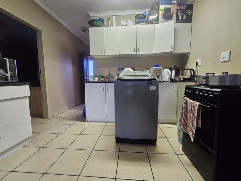 Apartment For Sale In Rustenburg - Photo 4