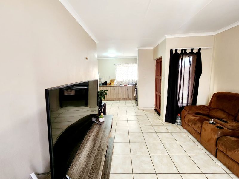 House For Sale In Rustenburg - Photo 9