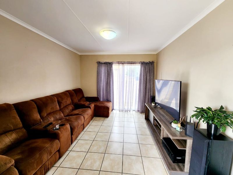 House For Sale In Rustenburg - Photo 8