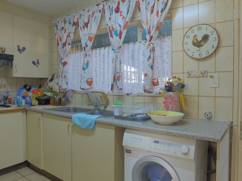 Duplex For Sale In Rustenburg - Photo 8