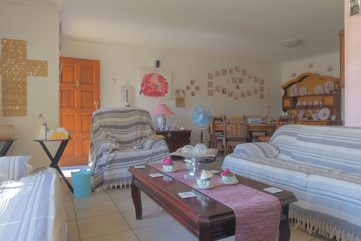 Duplex For Sale In Rustenburg - Photo 5