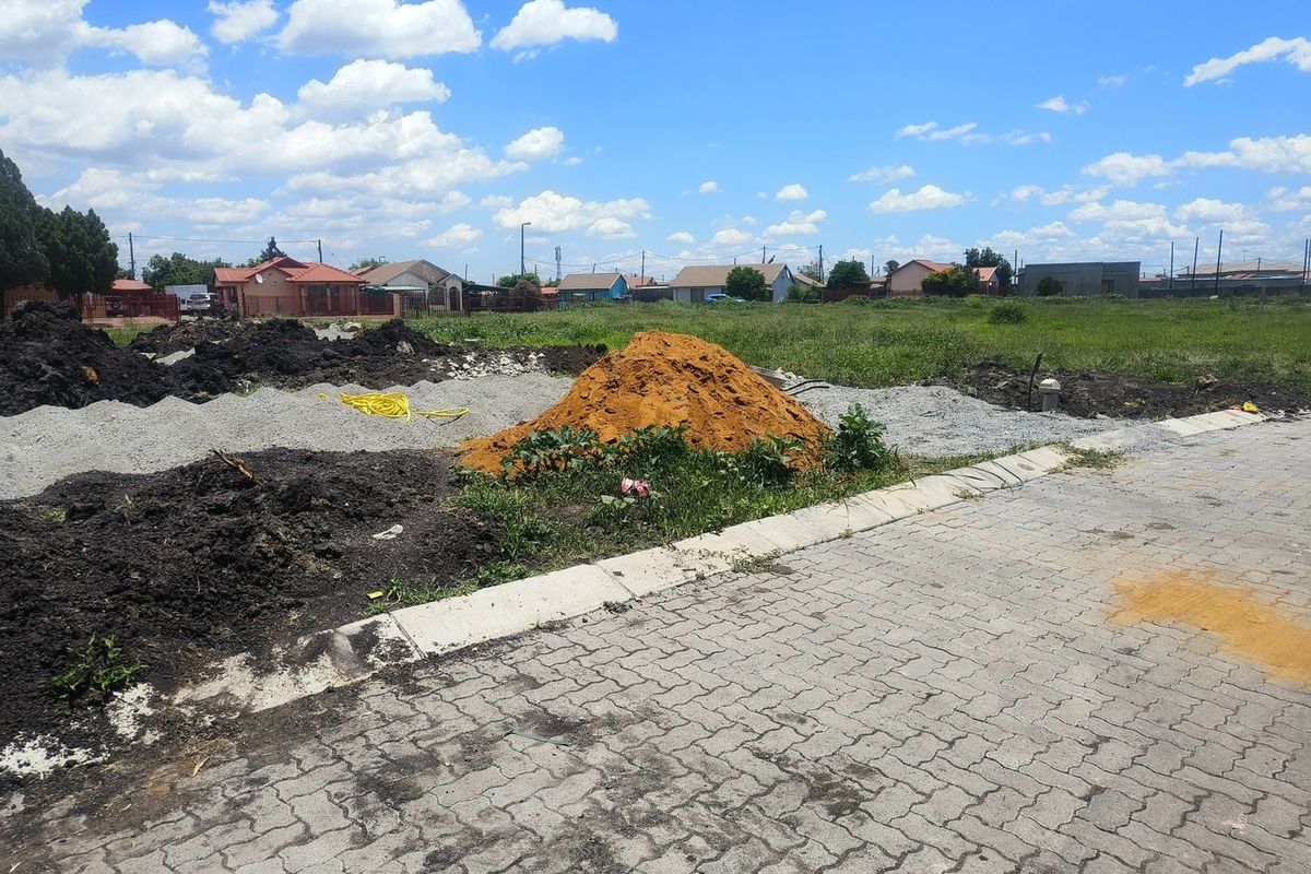 Vacant Land Residential For Sale In Rustenburg - Photo 5