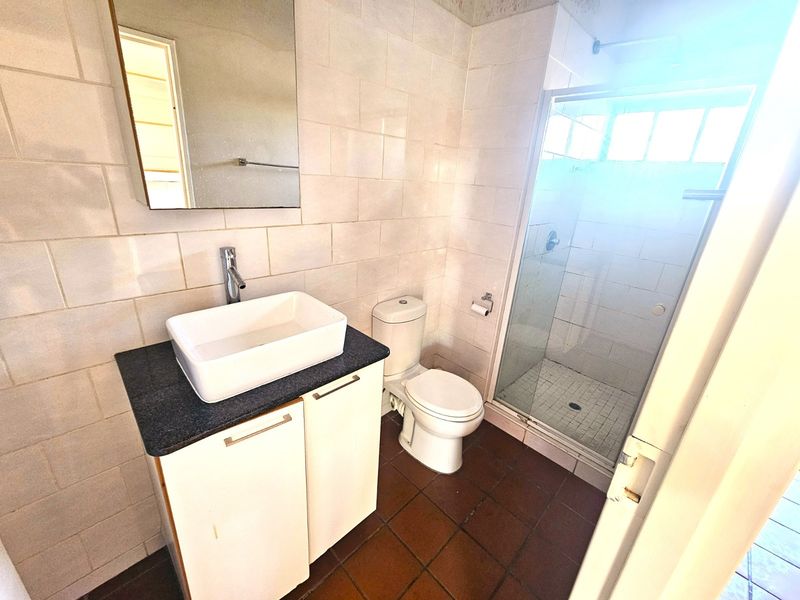 Apartment For Sale In Rustenburg - Photo 8