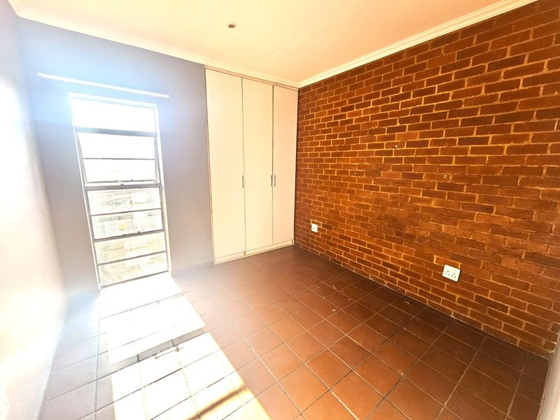 Apartment For Sale In Rustenburg - Photo 6
