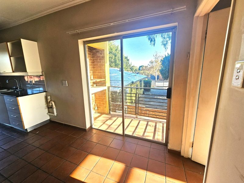 Apartment For Sale In Rustenburg - Photo 3