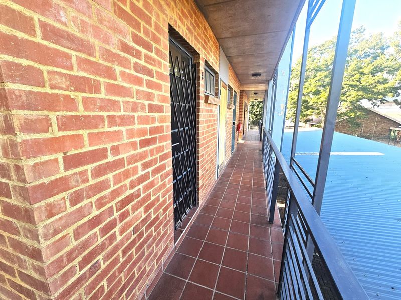 Apartment For Sale In Rustenburg - Photo 9