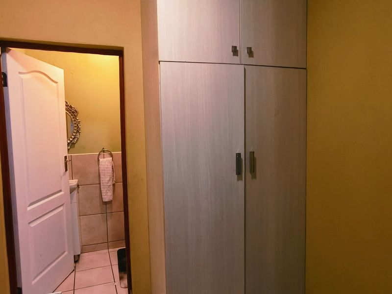 House For Sale In Rustenburg - Photo 10