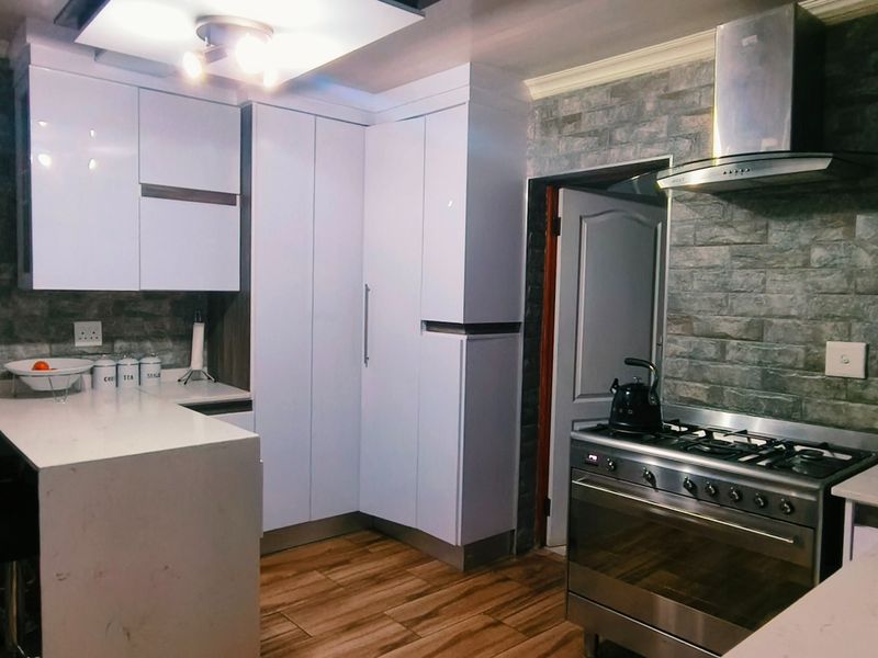 House For Sale In Rustenburg - Photo 3