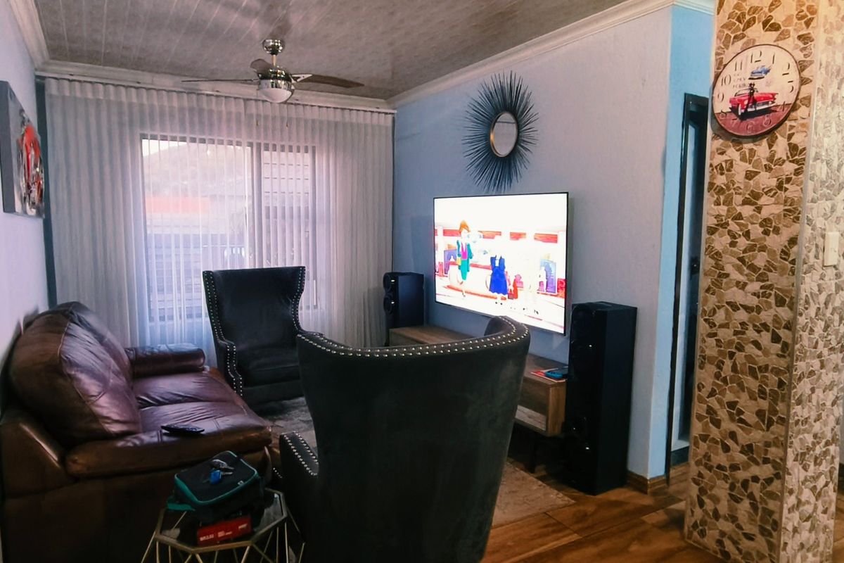 House For Sale In Rustenburg - Photo 5