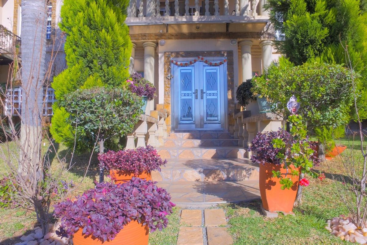 House For Sale In Rustenburg - Photo 3