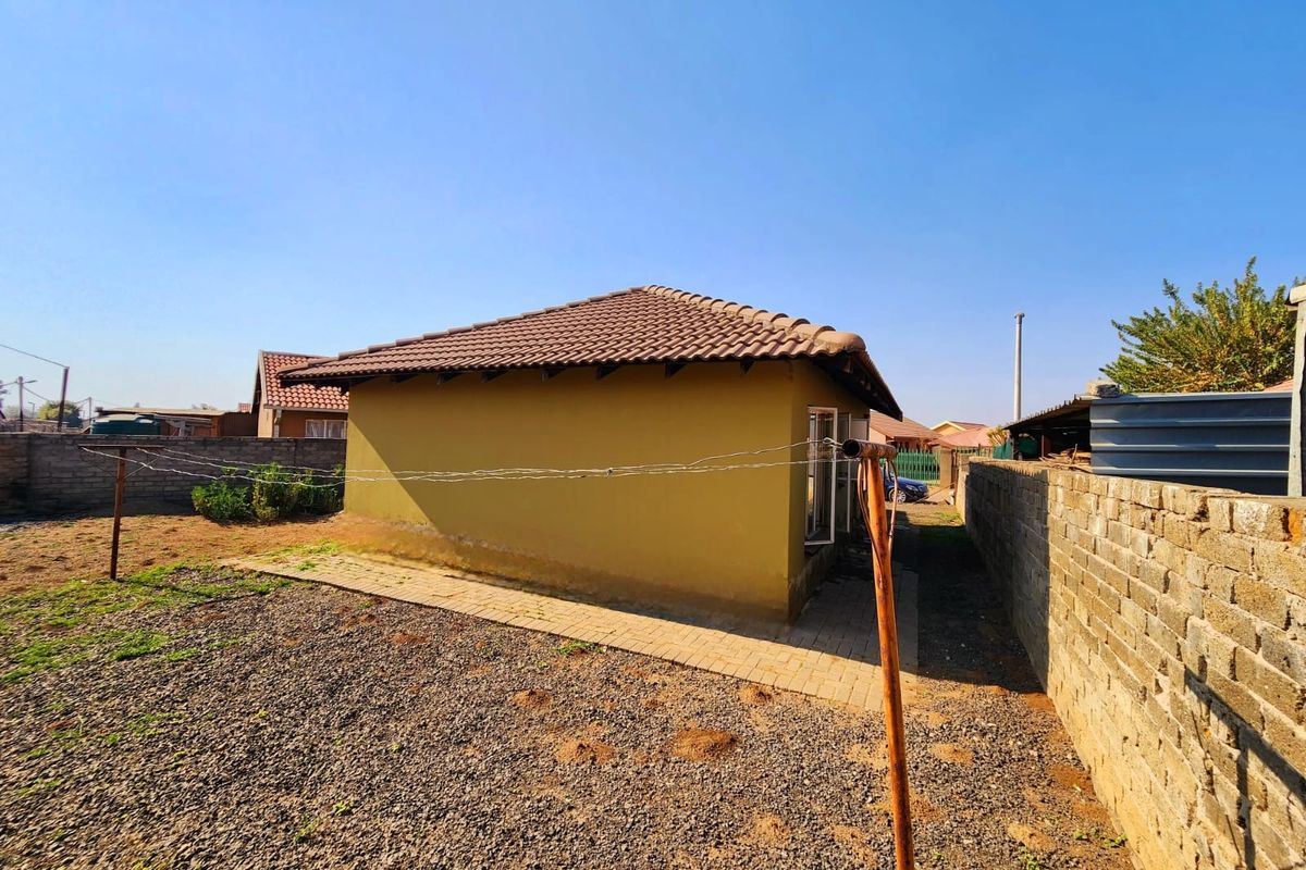 House For Sale In Rustenburg - Photo 4