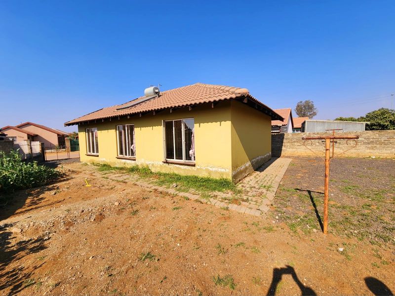 House For Sale In Rustenburg - Photo 5