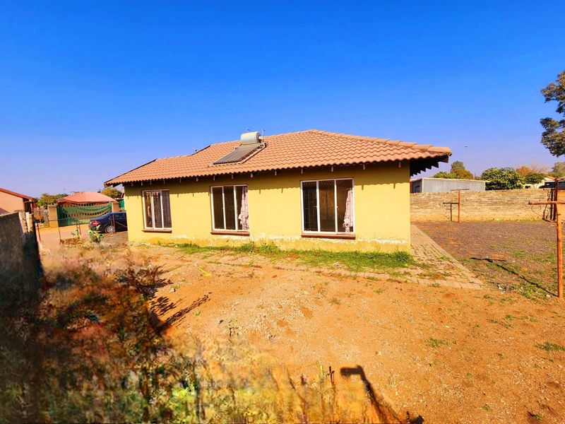 House For Sale In Rustenburg - Photo 6