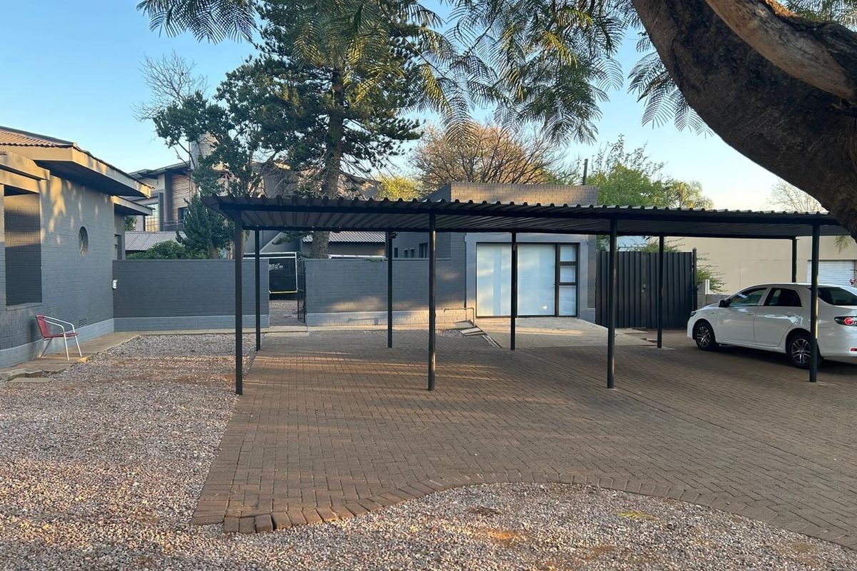 House For Sale In Rustenburg - Photo 2