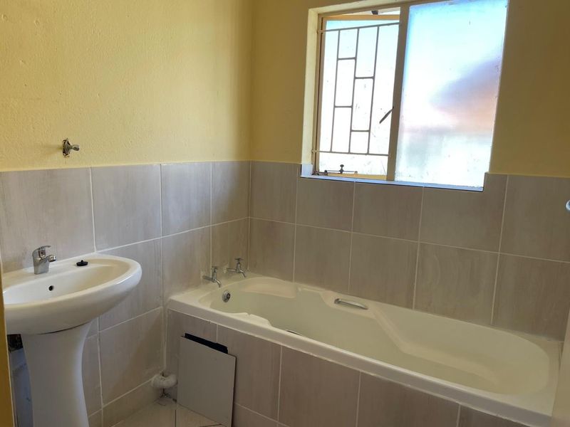 House For Sale In Rustenburg - Photo 8