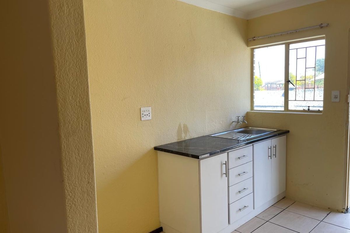 House For Sale In Rustenburg - Photo 5