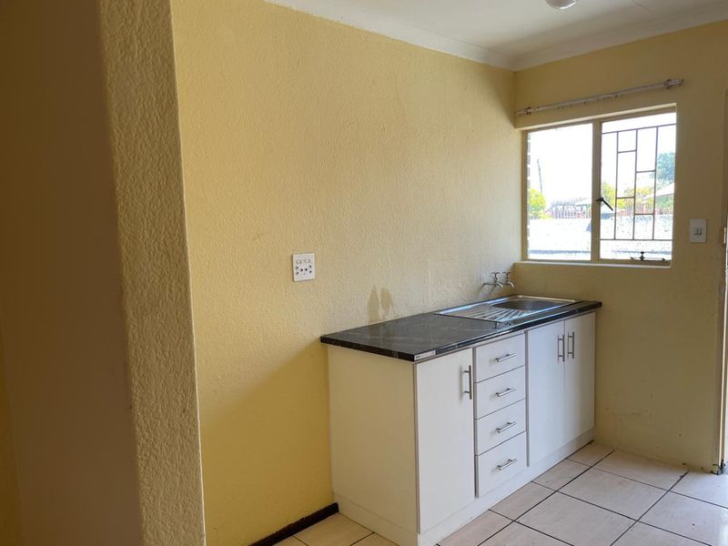 House For Sale In Rustenburg - Photo 5