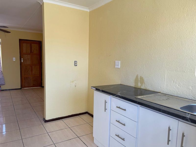 House For Sale In Rustenburg - Photo 4