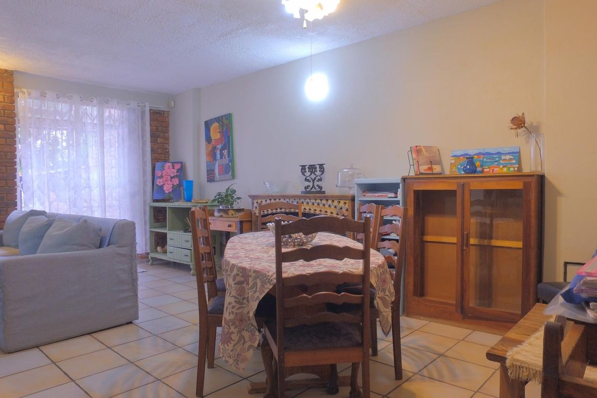 Duplex For Sale In Rustenburg - Photo 2