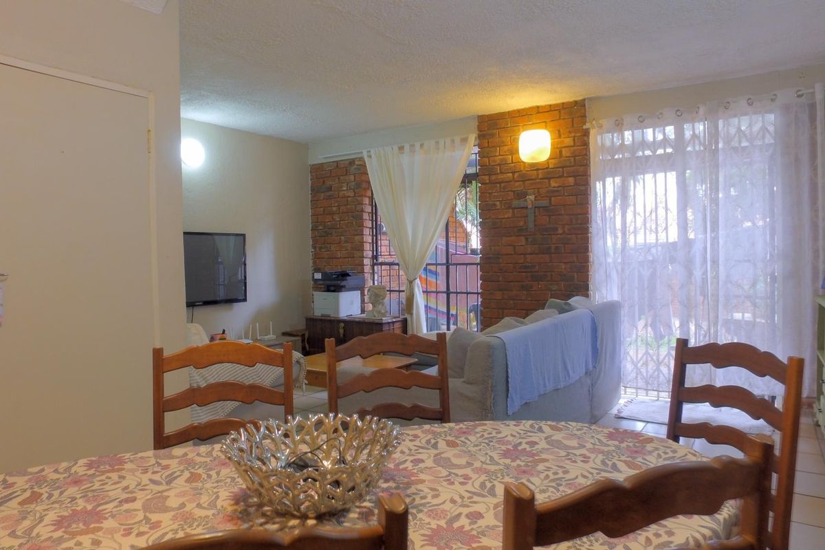 Duplex For Sale In Rustenburg - Photo 3