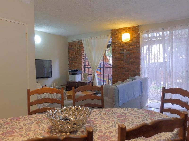 Duplex For Sale In Rustenburg - Photo 3