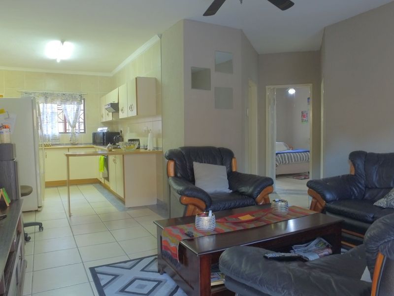 Apartment For Sale In Rustenburg - Photo 3